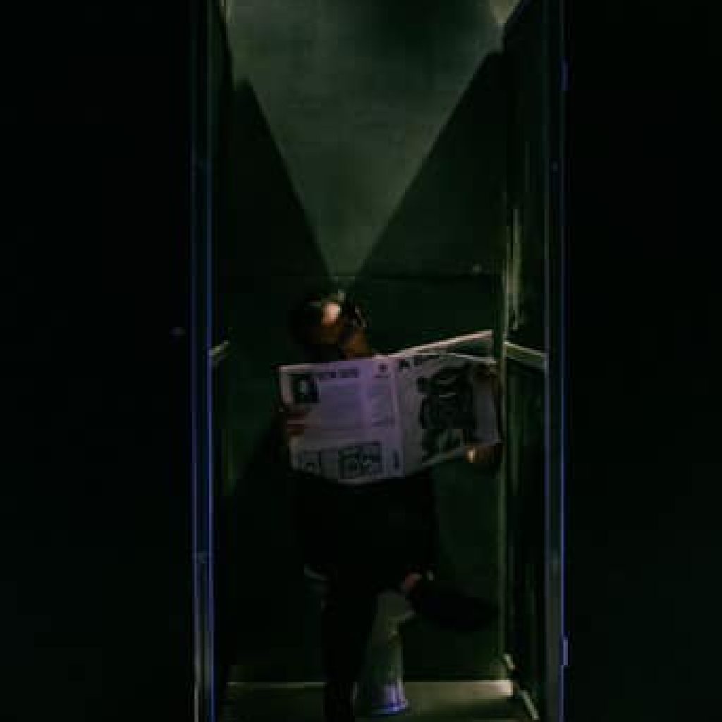 Cena da peça Apneia, de Luis Araujo.