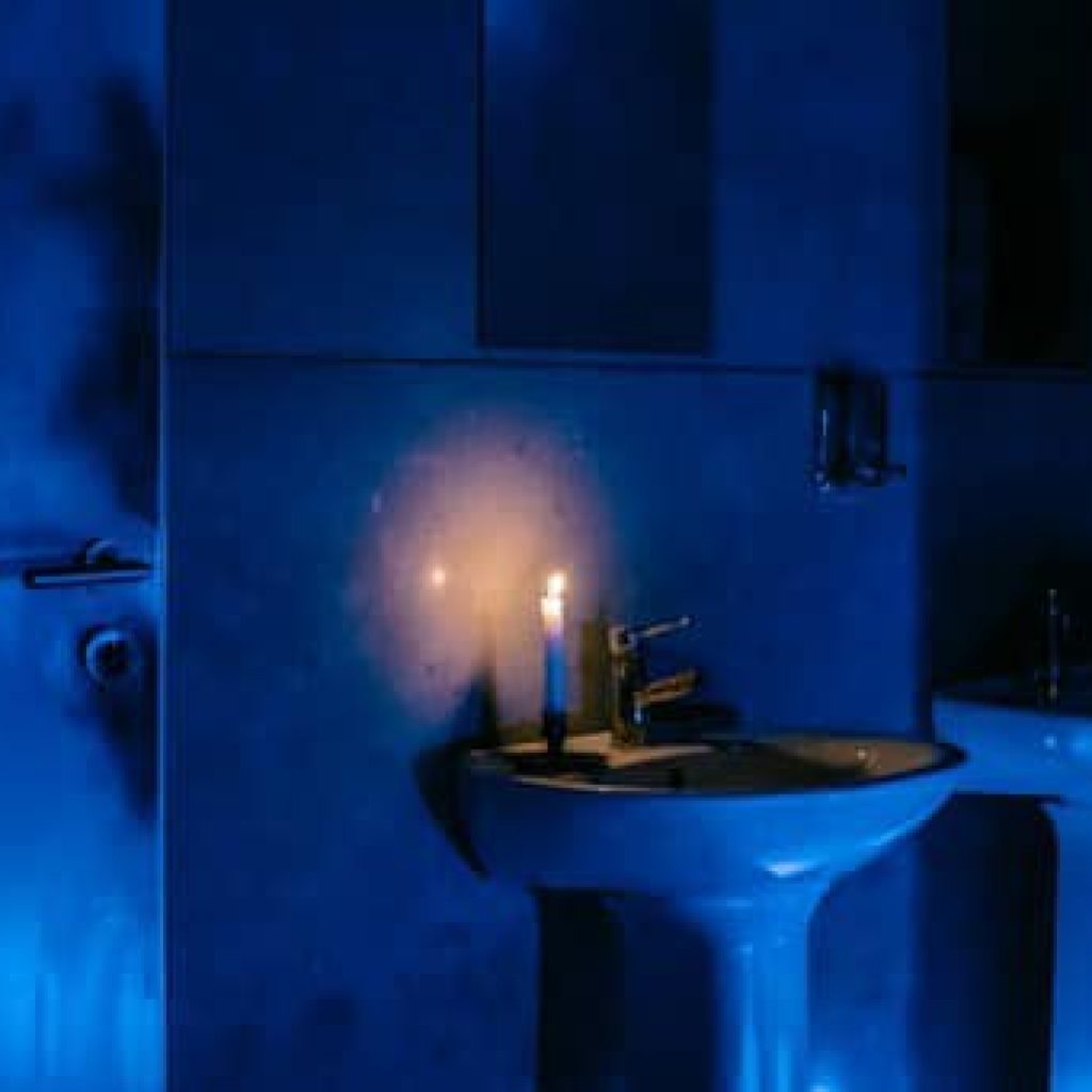 Cena da peça Apneia, de Luis Araujo.