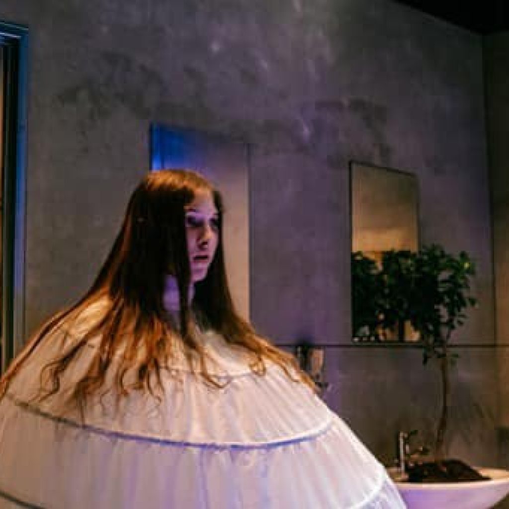 Cena da peça Apneia, de Luis Araujo.